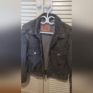 Women's Levi's denim jacket size small